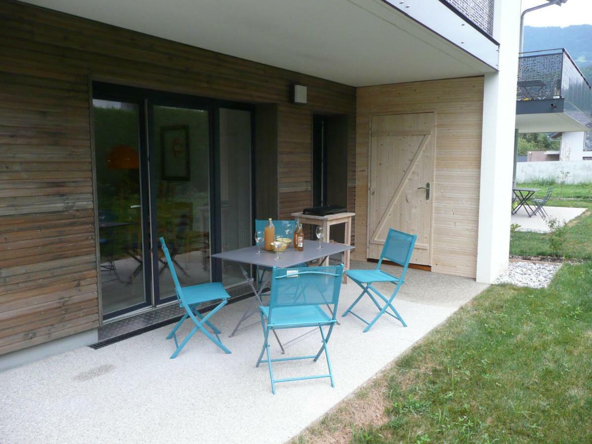 La Porte Du Paradis Apartment *